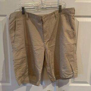 Tan size 42 cargo shorts (cargo pocket only on right leg) by Columbia.
